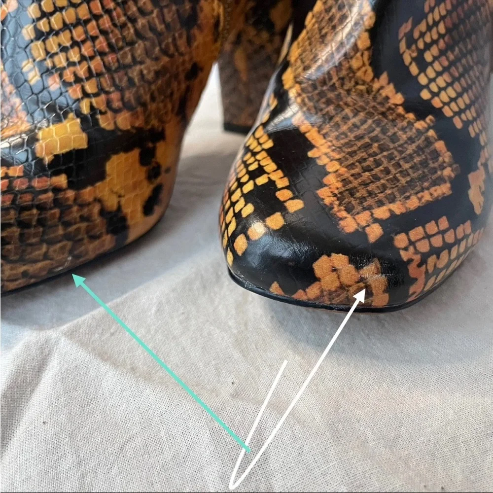 Steve Madden Pixie Snake Print Ankle Booties 7M Block Heel Western Python Boot - Picture 8 of 8